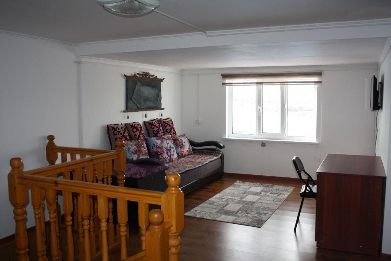 Guest House Shirin Barskoon Zewnętrze zdjęcie