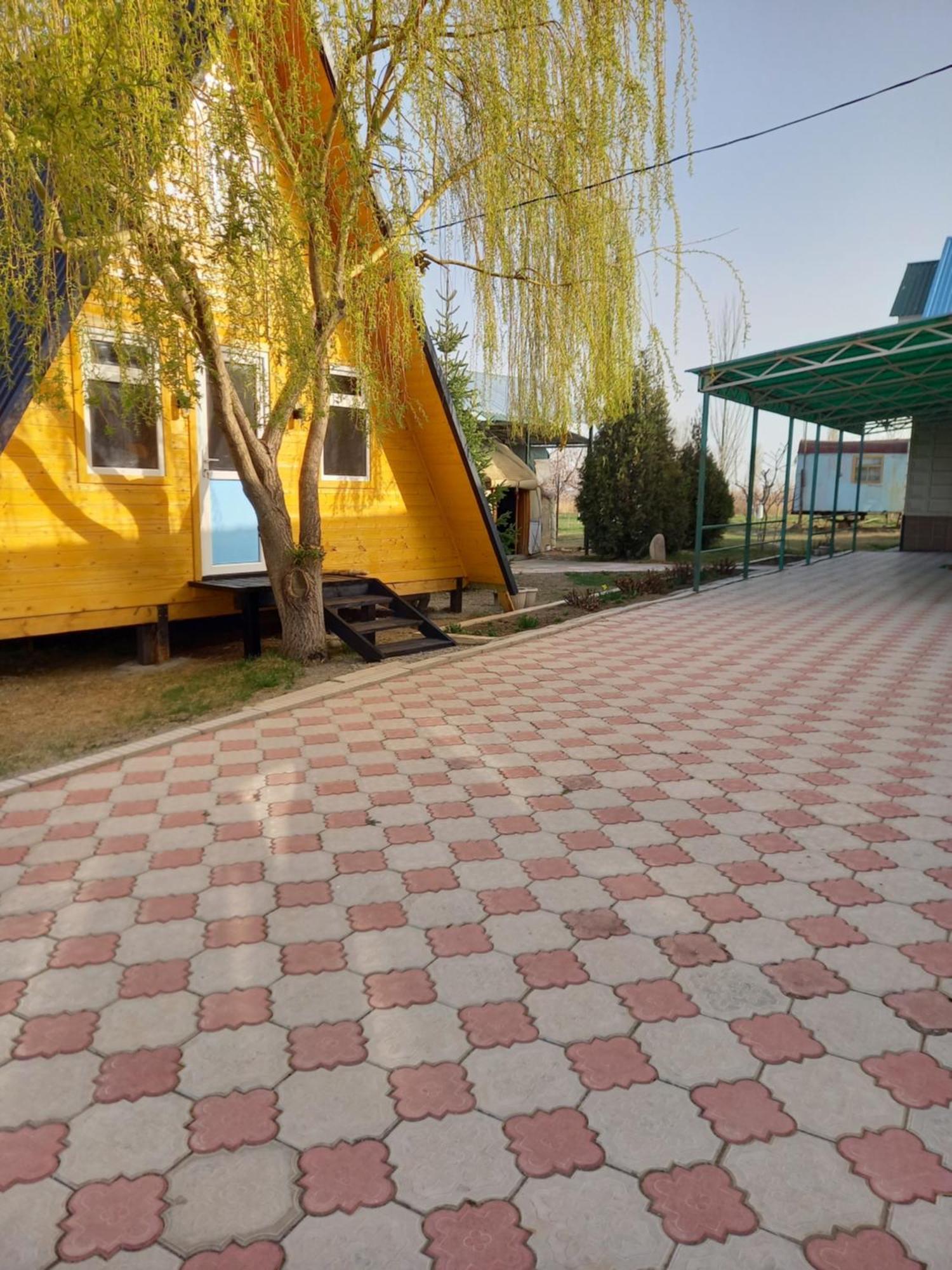 Guest House Shirin Barskoon Zewnętrze zdjęcie